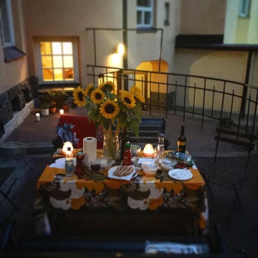 Artist Apartment Susi Хелзинки Екстериор снимка